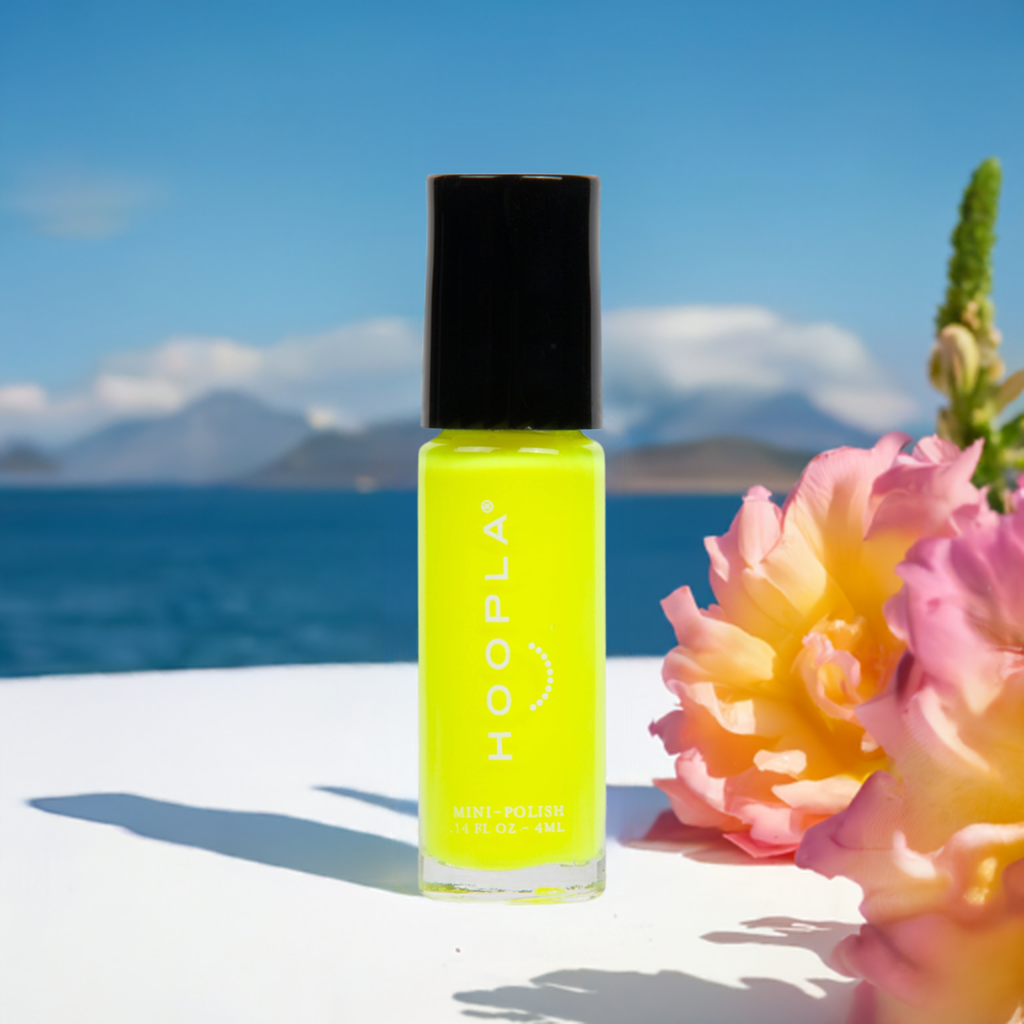 Highlight - Clean Nail Polish