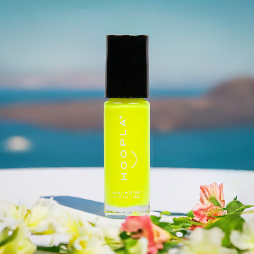 Highlight - Clean Nail Polish