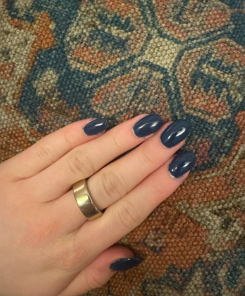 Royalty - Clean Nail Polish